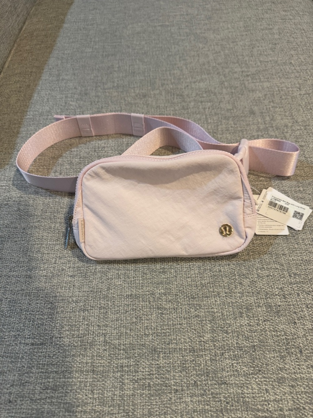 NWT. Lululemon Everywhere Belt Bag Pink with Gold Hardware 1L